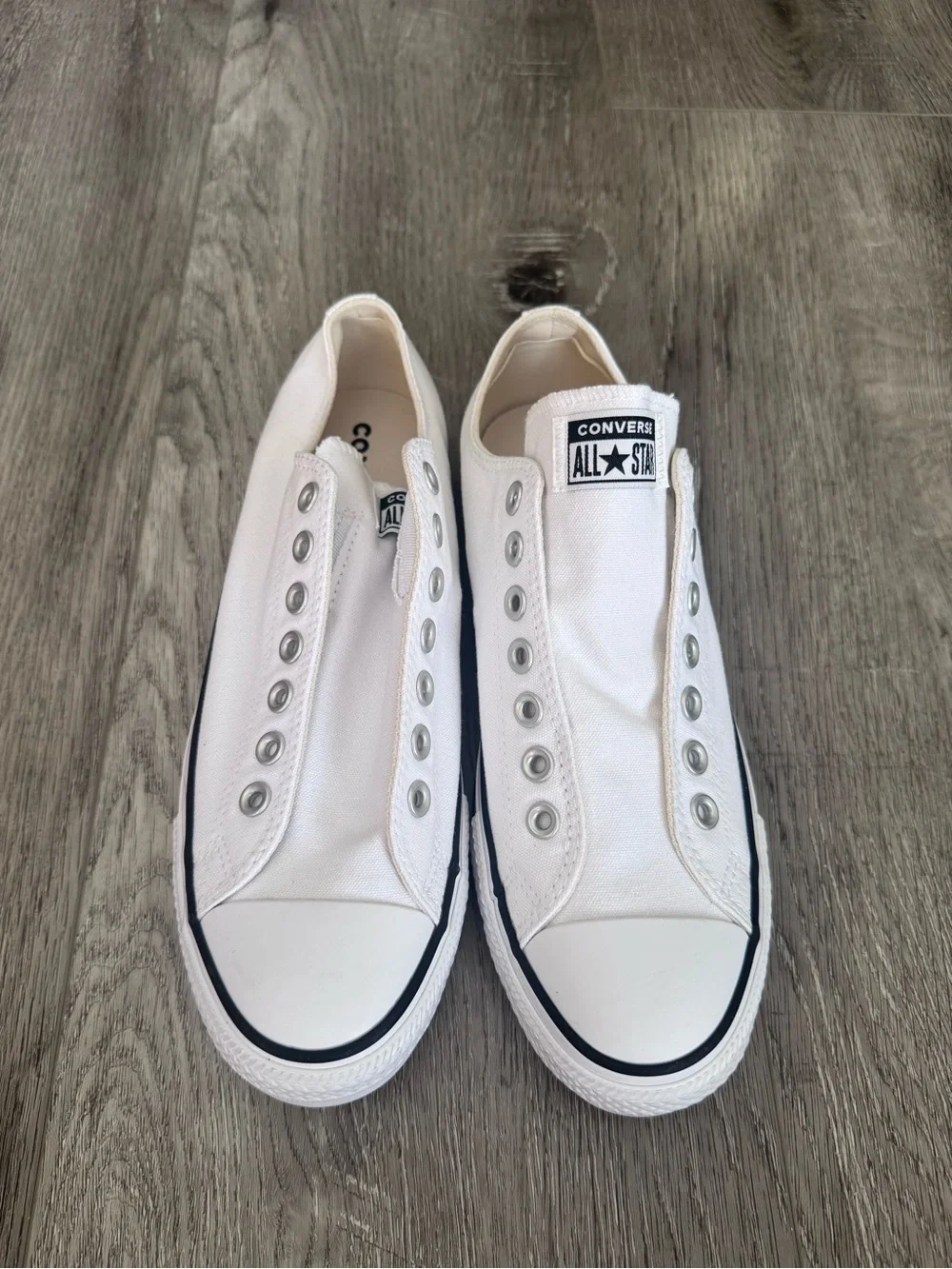 Men 8 women 10 - Converse chuck taylor all star slip on white unisex sneaker